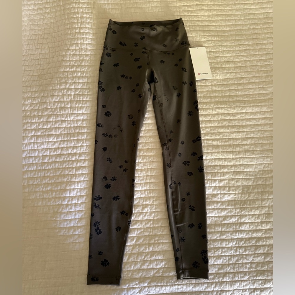 Lululemon Wunder Train HR Tight 28" in Olive Floral NWT